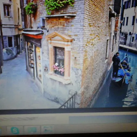 Hostal Youth Hostelers Venecia
